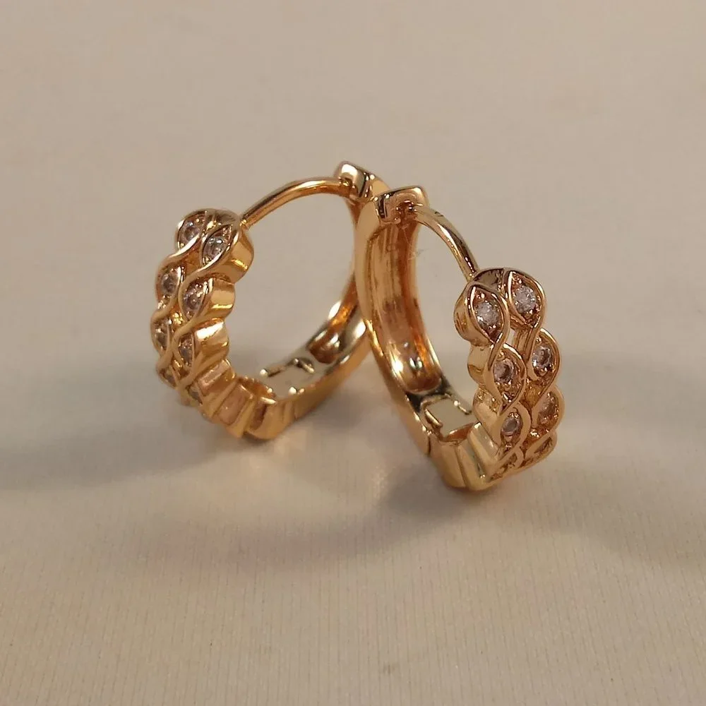 18K Yellow Gold Filled Swirl Infinity White Diamond Zircon Hoop Huggie Earrings